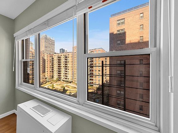 3rd image of 440 E 62nd St APT 9B