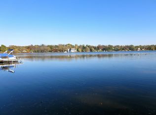 W335N6544 Lakeview Dr, Oconomowoc, WI 53066