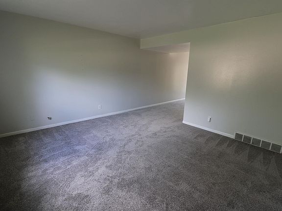 3rd image of 4124 N Westport Ct