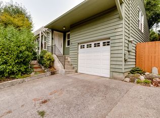 374 W D St, Springfield, OR 97477