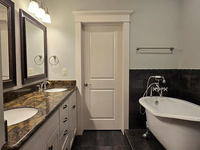 4109 Allen St — Photo 32
