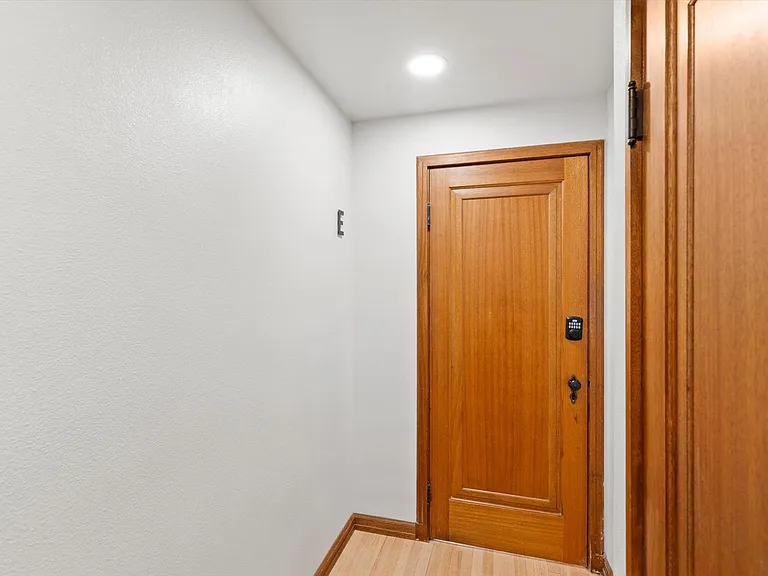 700 Macon Ave — Photo 1