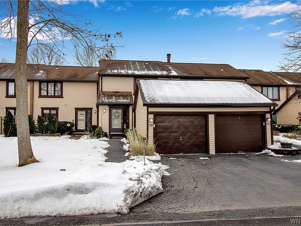 1st image of 554 Charlesgate Cir