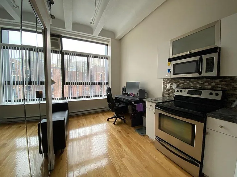 12 Stoneholm St #328 — Photo 5