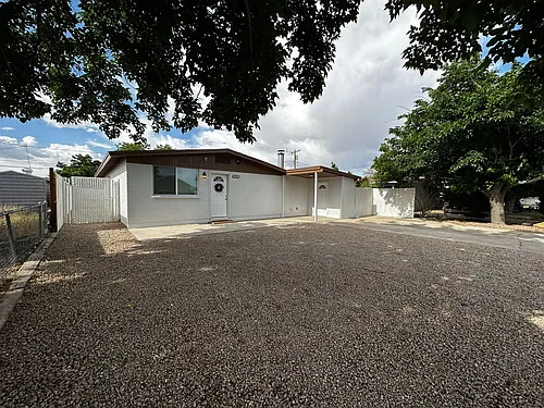 1947 Hope Ave Photo 1