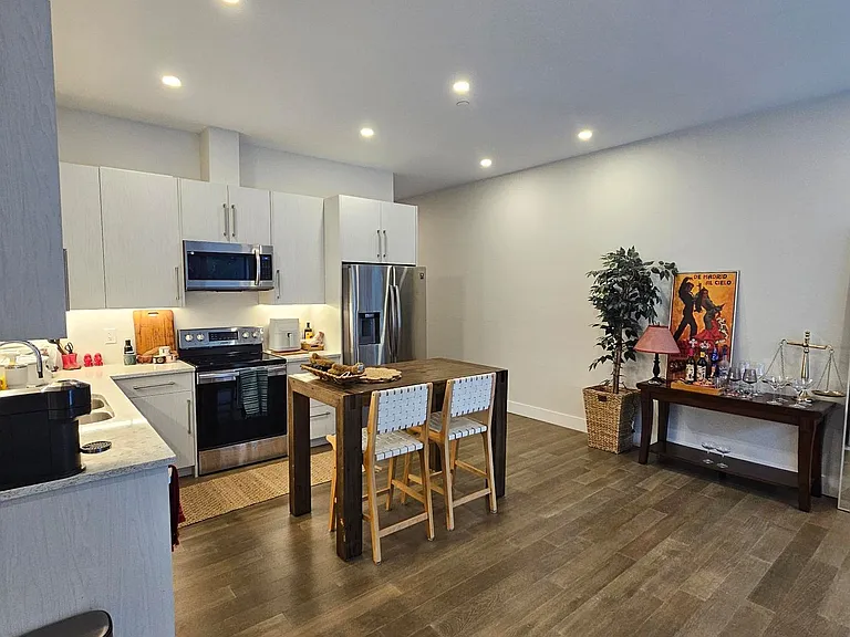 1696 Fiddlehead Pl #400 — Photo 8
