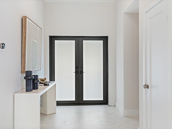 2nd image of 5571 Sugar Mill Court