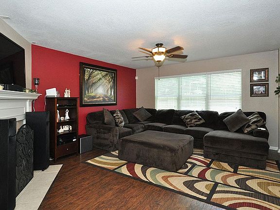 5th image of 4711 Markham Woods Ct