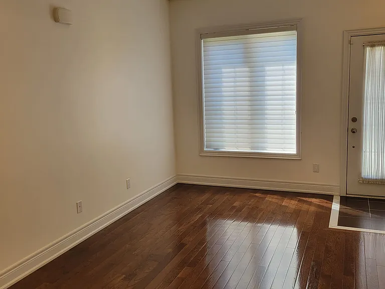 50 Hargrave Ln #4 — Photo 7