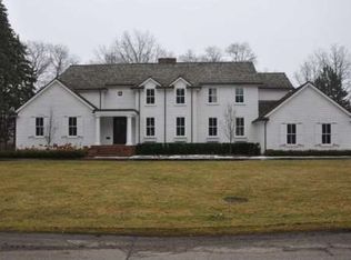 3741 Darlington Rd S, Bloomfield Hills, MI 48301