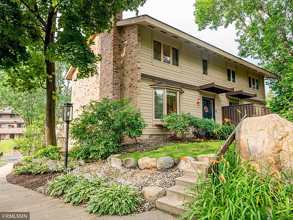 2nd image of 59 Birnamwood Dr