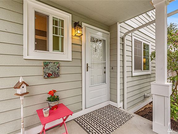 4th image of 6118 77th Ave NE