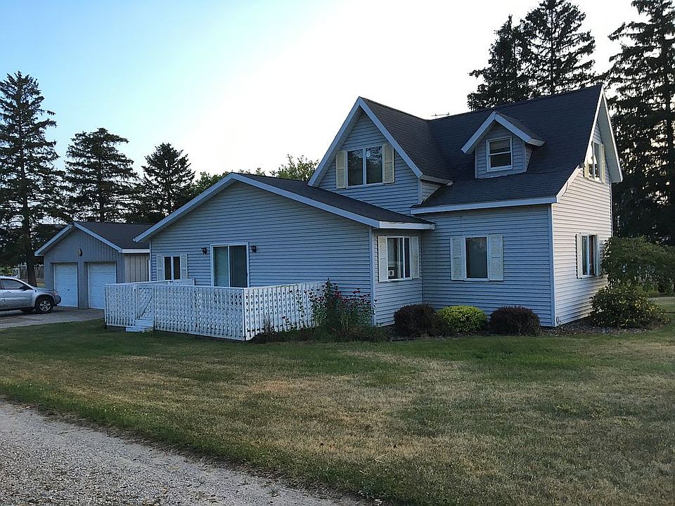 2376 Main St, Ubly, MI 48475 Zillow