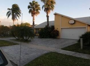 8620 NW 51st St, Lauderhill, FL 33351