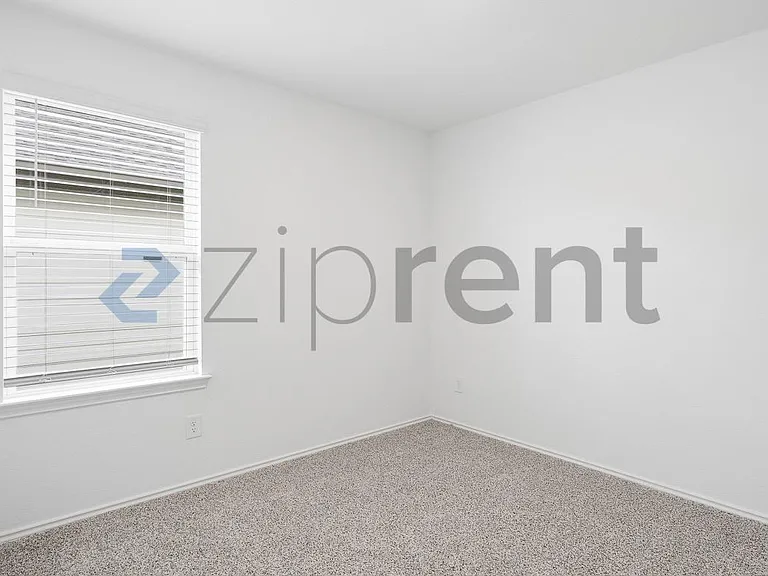 31306 Bentley Pines Dr — Photo 7