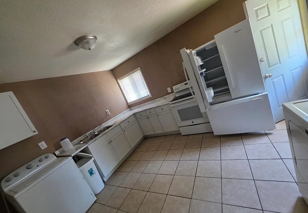 Building Photo - 801 Cantrell Hts