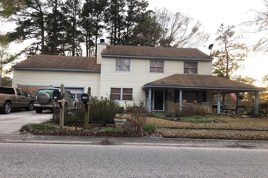 1st image of 102 Woodbridge Dr