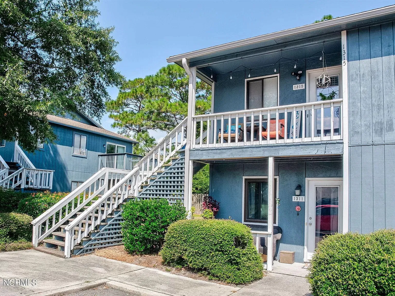 2 bed, 856 sqft, $1,500 — Photo 1