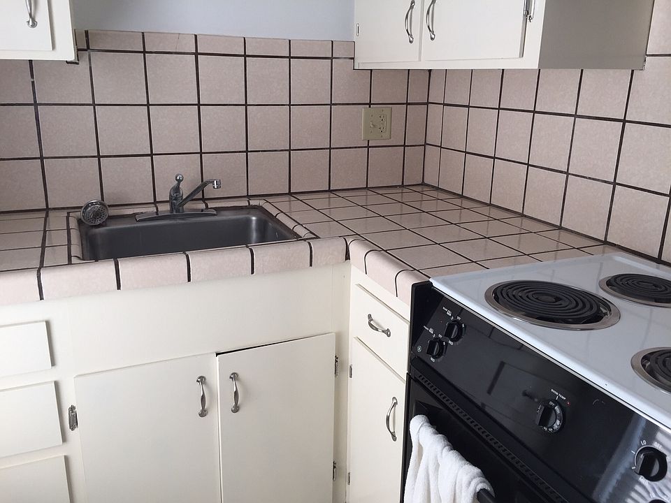 2nd image of 3662 Mission St APT 102