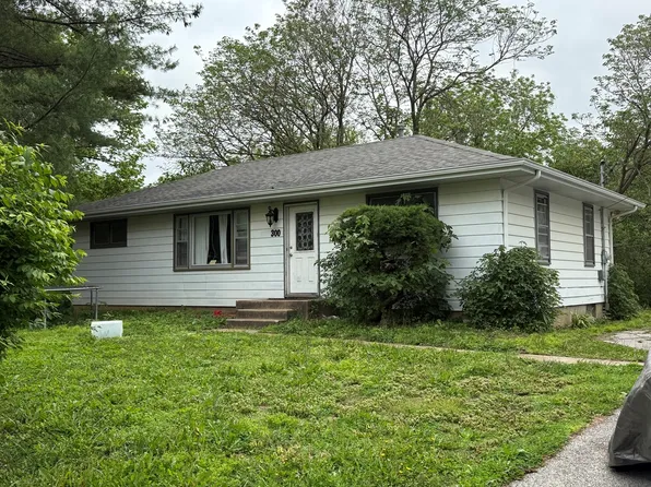 300 Bethesda Dr, Belleville, IL 62223