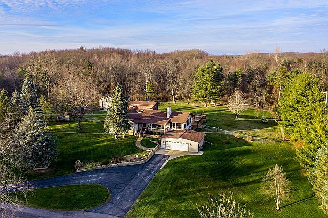 2nd image of 8473 Gail Dr