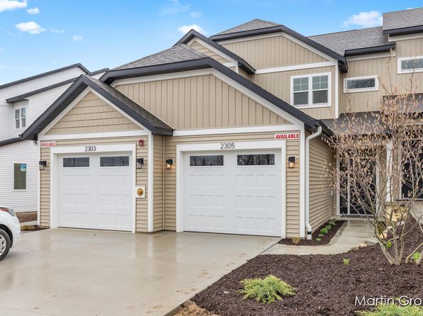 2299 NE Watertown Way, Grand Rapids, MI 49505