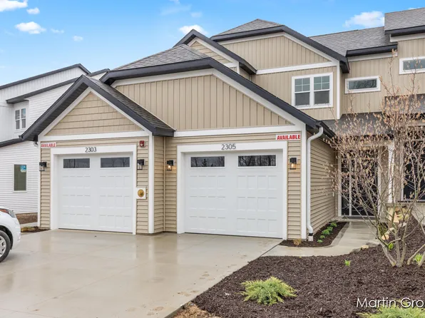 2299 NE Watertown Way, Grand Rapids, MI 49505
