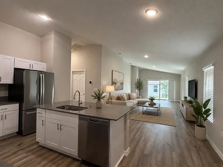 4904 Mainsail St — Photo 4