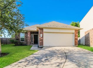 669 Fallow Ln, Alvin, TX 77511