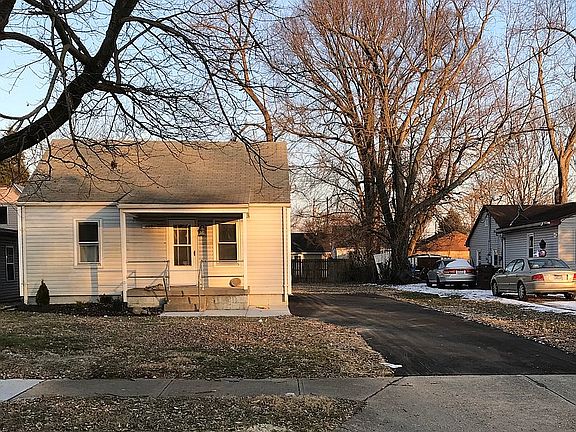 2nd image of 1809 Fernwood St