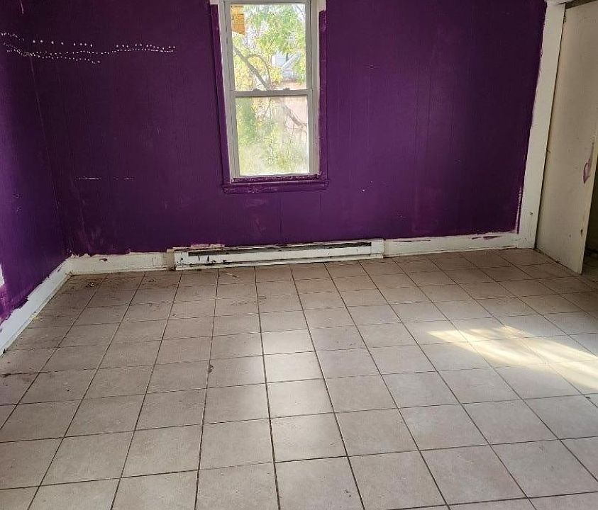 2nd image of 337 Hudson St