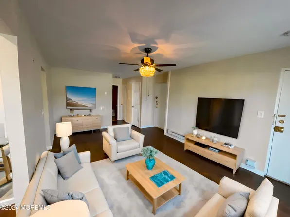119 Avery Ave #J27, Long Branch, NJ 07740