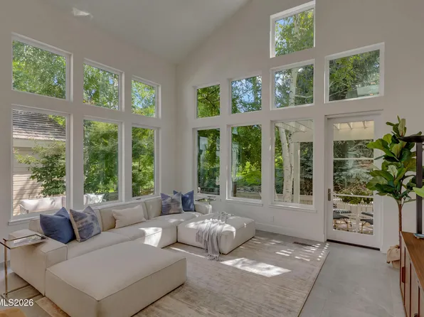4050 Bitter Creek Ct, Reno, NV 89519