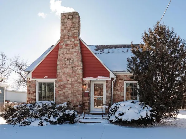 2517 CLARK, Stevens Point, WI 54481