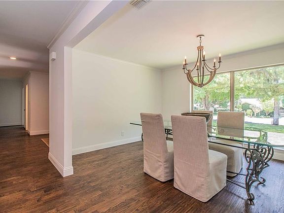 4th image of 4209 Hildring Dr W