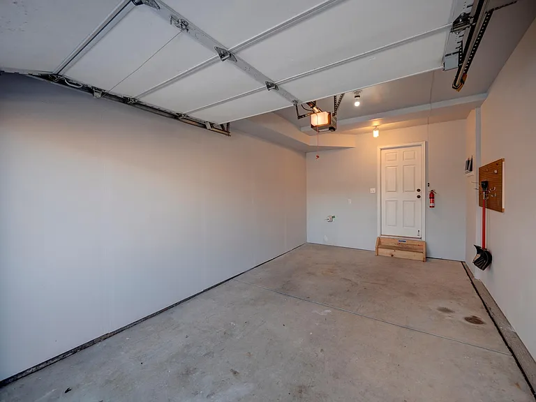2641 Lynbarton Point — Photo 29