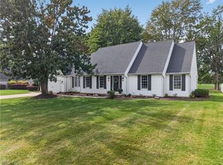 722 Jaycox Rd, Avon Lake, OH 44012