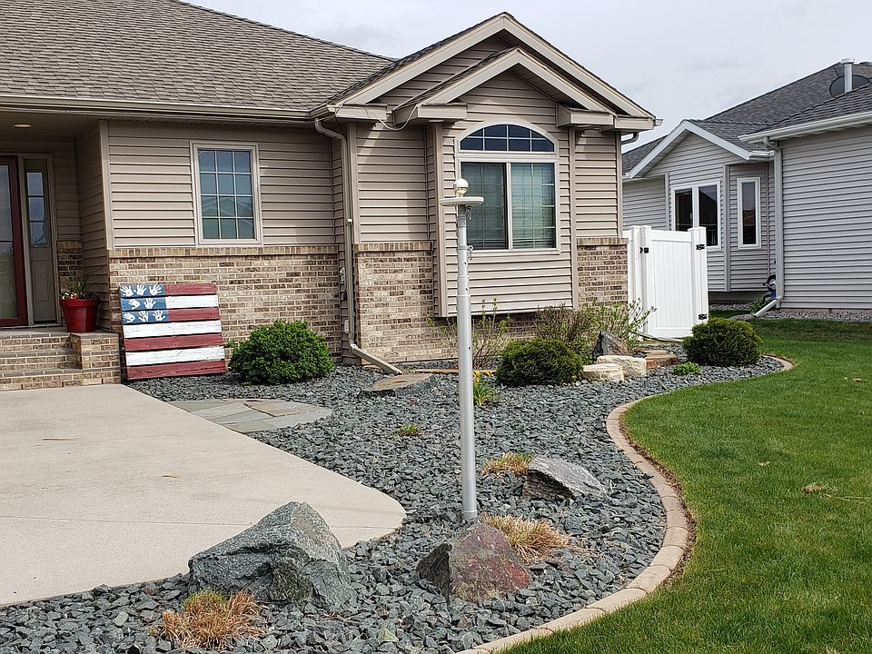 Custom landscaping