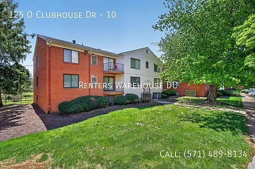 125 O'Clubhouse Dr #10 Photo 1