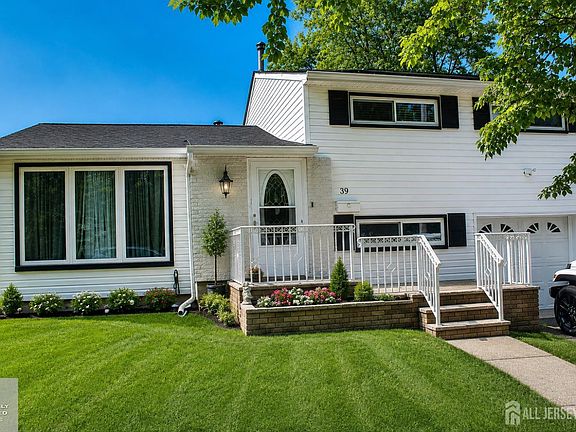 2nd image of 39 Florence Dr