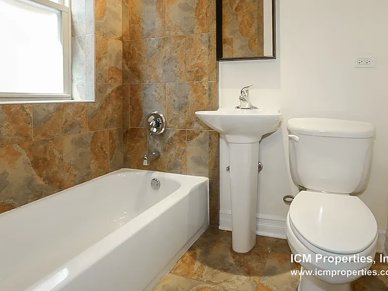 3758 N Sheffield Ave #1 — Photo 6