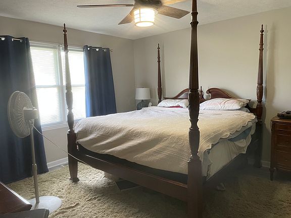 2nd image of 62 Plantation Rd