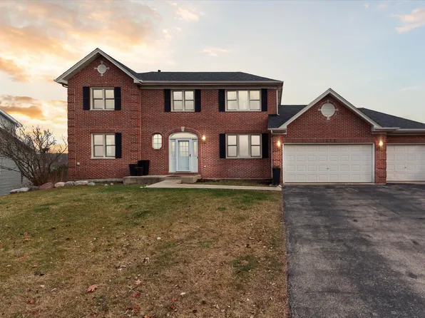 1245 Hunters Rdg W, Hoffman Estates, IL 60192