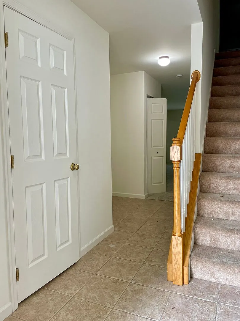 2 Bed 2.5 Bath Townhouse in Mountville — Photo 3