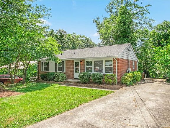 2nd image of 3213 Dreiser Pl