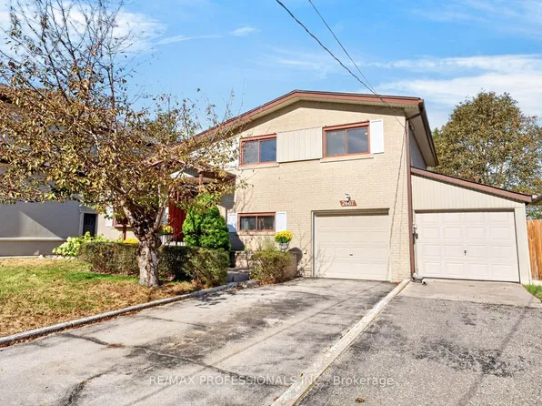 2467 Edenhurst Dr, Mississauga, ON L5A 2L2