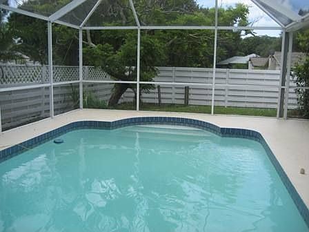 3rd image of 2207 Arden Dr