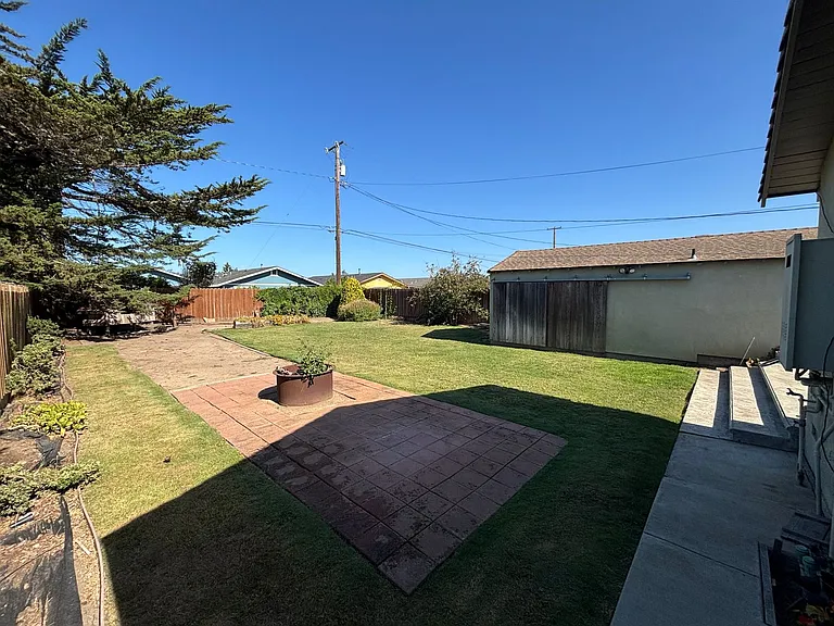 269 Tognazzini Ave — Photo 14