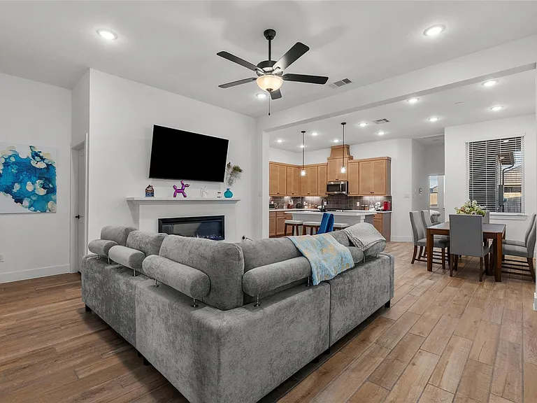 5218 Sage Hills Dr — Photo 9