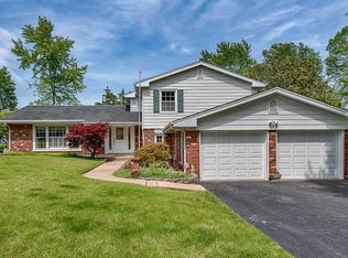 10522 Hackamore Ln, Saint Louis, MO